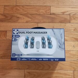 Vibrating Electric Dual Foot Massager - White and Blue